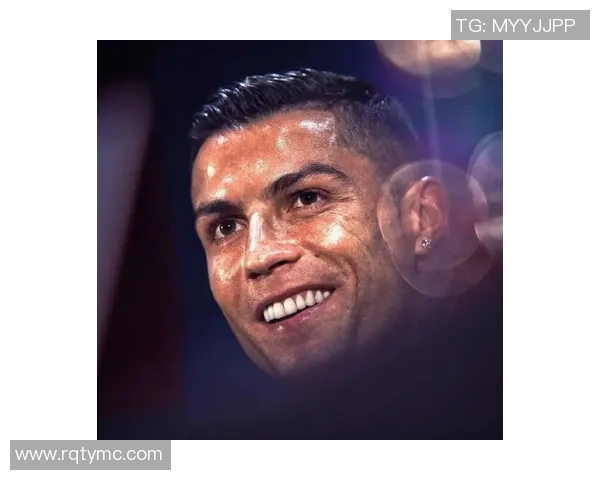 以足球巨星鼻子为灵感描绘独特头像展现运动与艺术融合魅力