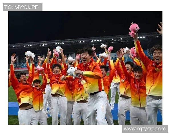 揭秘那些足球球星的私人习惯：抽烟的球员们背后的故事与健康影响