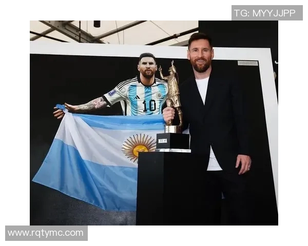 足球巨星弯腰合影时刻展现亲民风采与球场内外的独特魅力